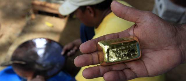 Gobierno propone que Banco de la República controle mercado de oro