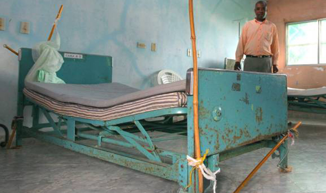 El dilema de liquidar 627 hospitales públicos en crisis