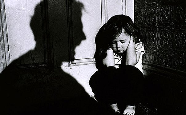 Maltrato infantil, un flagelo diario en Colombia