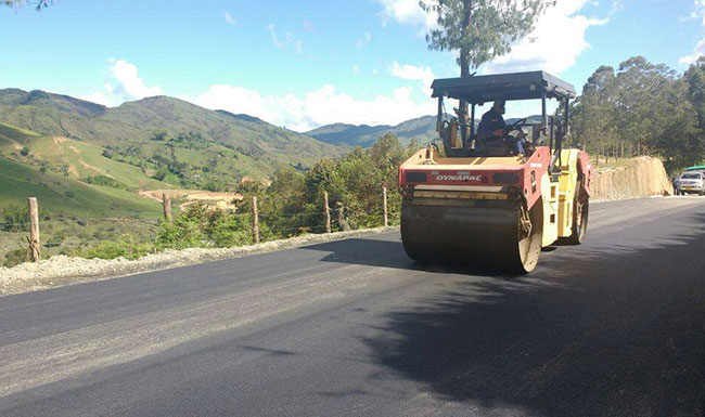 6 municipios del Oriente tendrán sus vías pavimentadas
