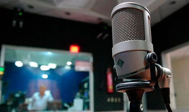 La radio sigue siendo fundamental para los colombianos