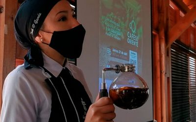 ¿nos tomamos un café?